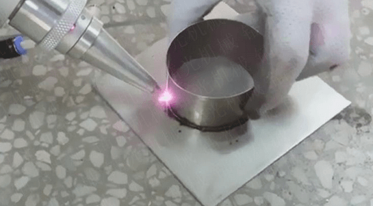 Muestra de máquina de soldadura láser de mano